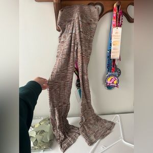 Multicoloured flare stretchy pants from urban outfitters. Size XS.